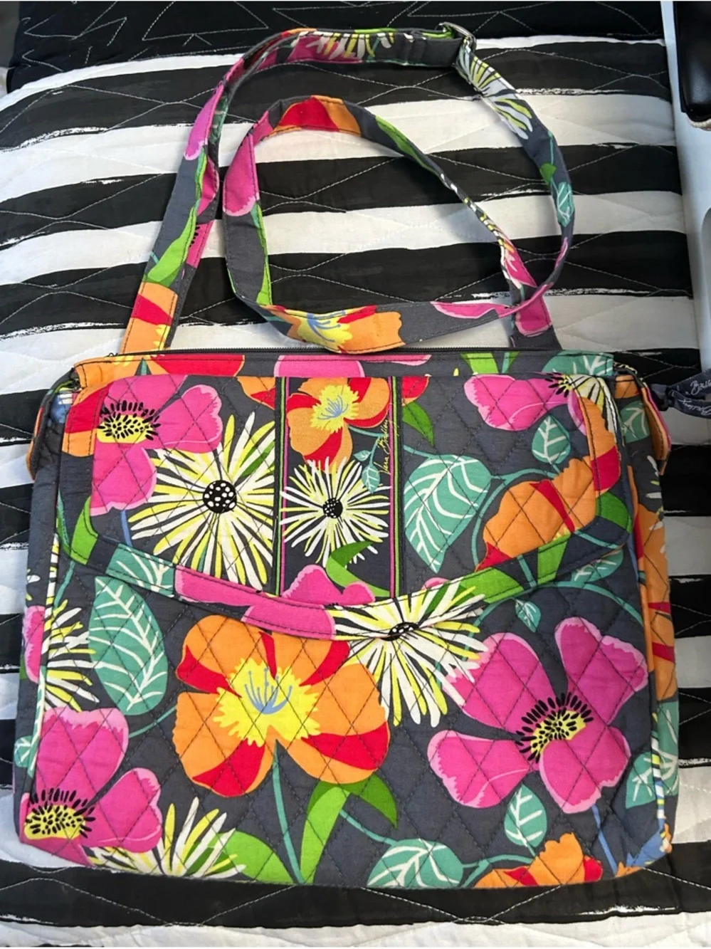 Vera Bradley jazzy bloom Crossbody messenger Bag - Picture 14 of 14